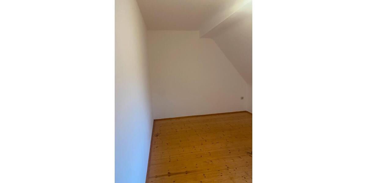 Dachgeschoßwohnung Eschwege - 2 Zimmer, 430&euro; | Angebot:22889753