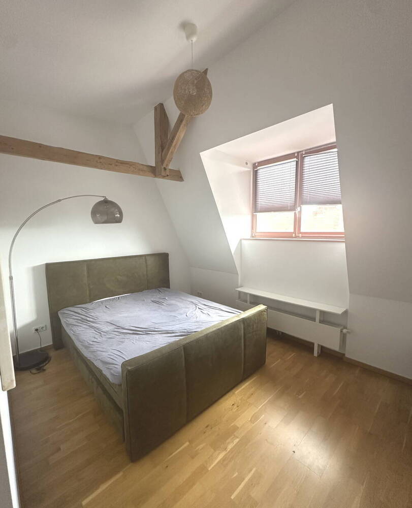 Charmante, möblierte Dachgeschoßwohnung mit Dachterrasse in Potsdam-Babelsberg