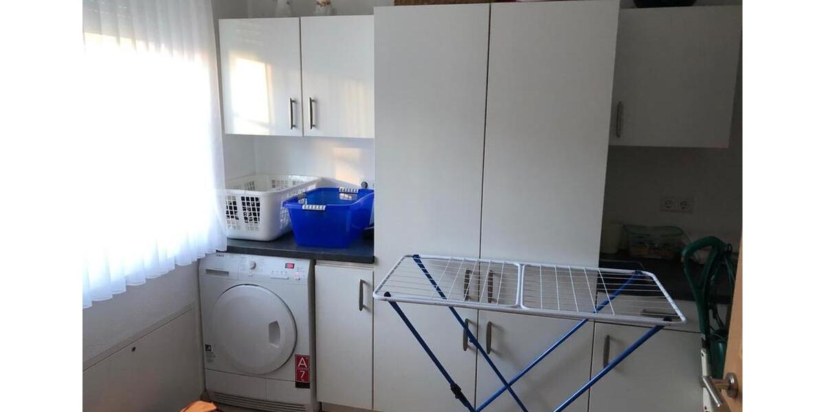 Einfamilienhaus Einbeck - 7 Zimmer, 220 m&sup2;, 1.890&euro; | Angebot:24976077