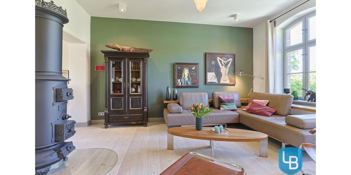 Einfamilienhaus Plön - 7 Zimmer, 261 m&sup2;, 2.500&euro; | Angebot:26648216