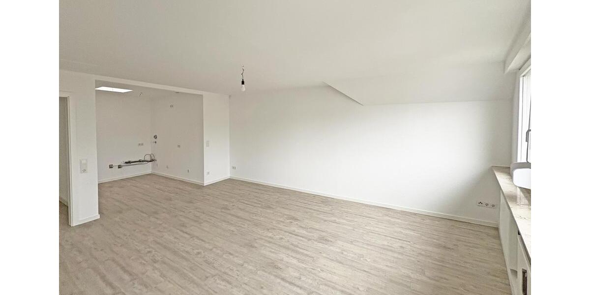 Dachgeschoßwohnung Eitorf - 3 Zimmer, 64 m&sup2;, 540&euro; | Angebot:24538894