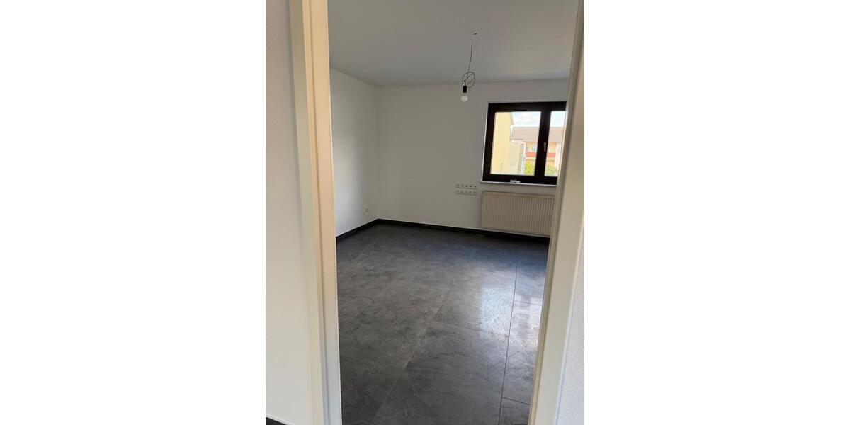 Etagenwohnung Weiterstadt - 4 Zimmer, 107 m&sup2;, 1.400&euro; | Angebot:25923521