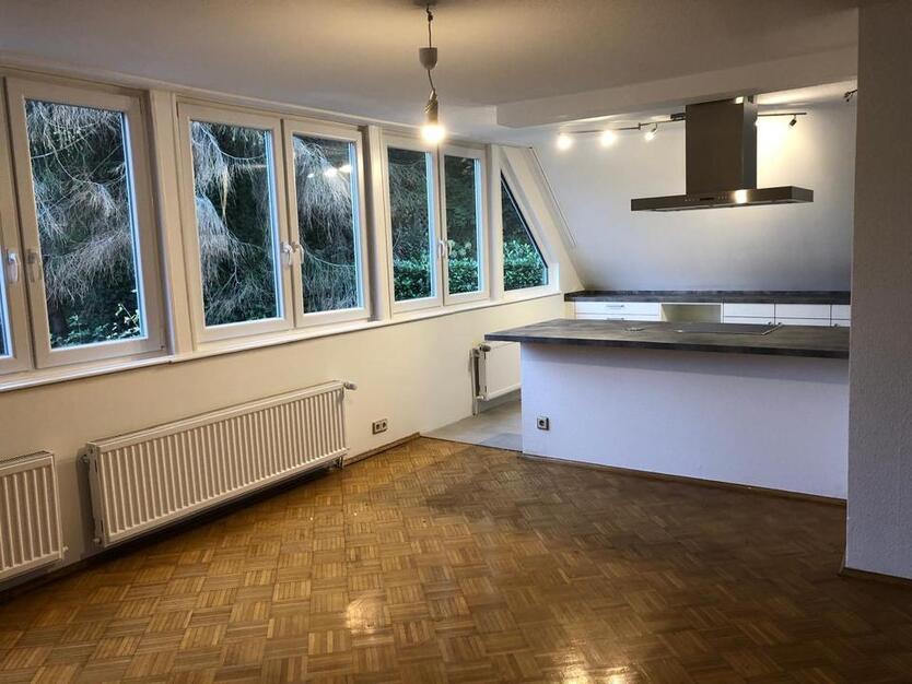 Helle, moderne und zentral gelegene Wohnung in Niederseßmar