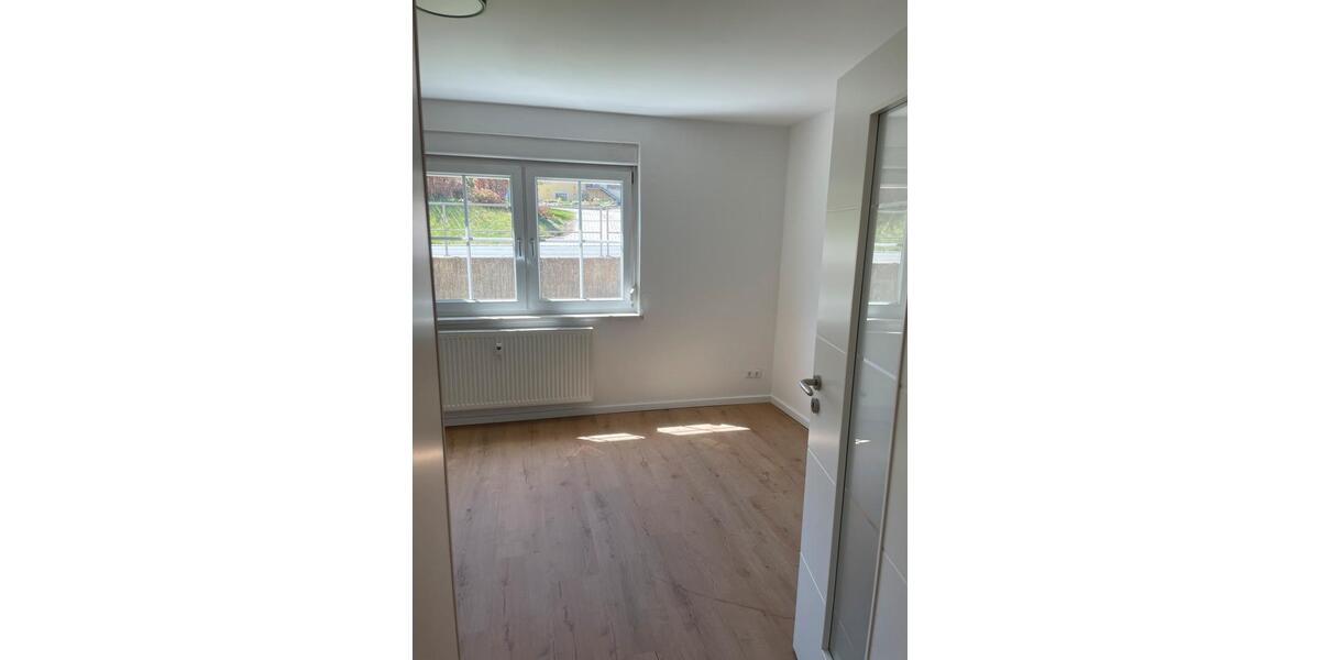 Erdgeschoßwohnung Kirchenthumbach - 2 Zimmer, 65 m&sup2;, 690&euro; | Angebot:26313111