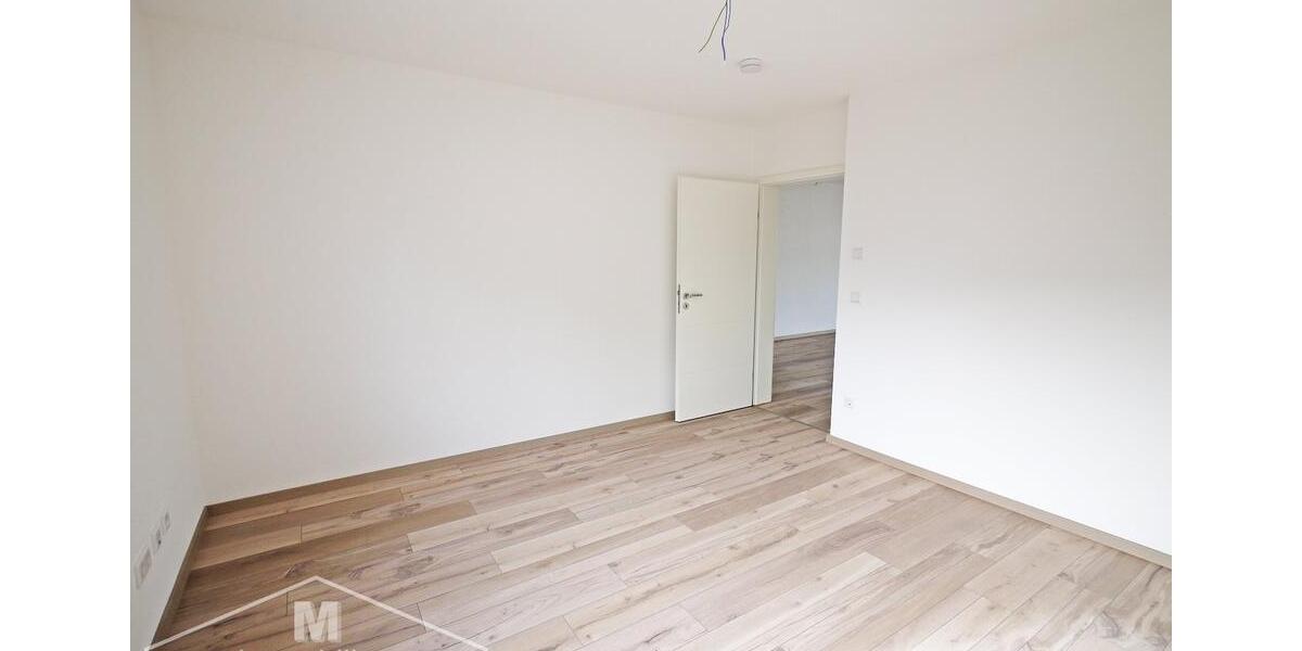 Erdgeschoßwohnung Beilngries - 3 Zimmer, 94 m&sup2;, 1.030&euro; | Angebot:26000064
