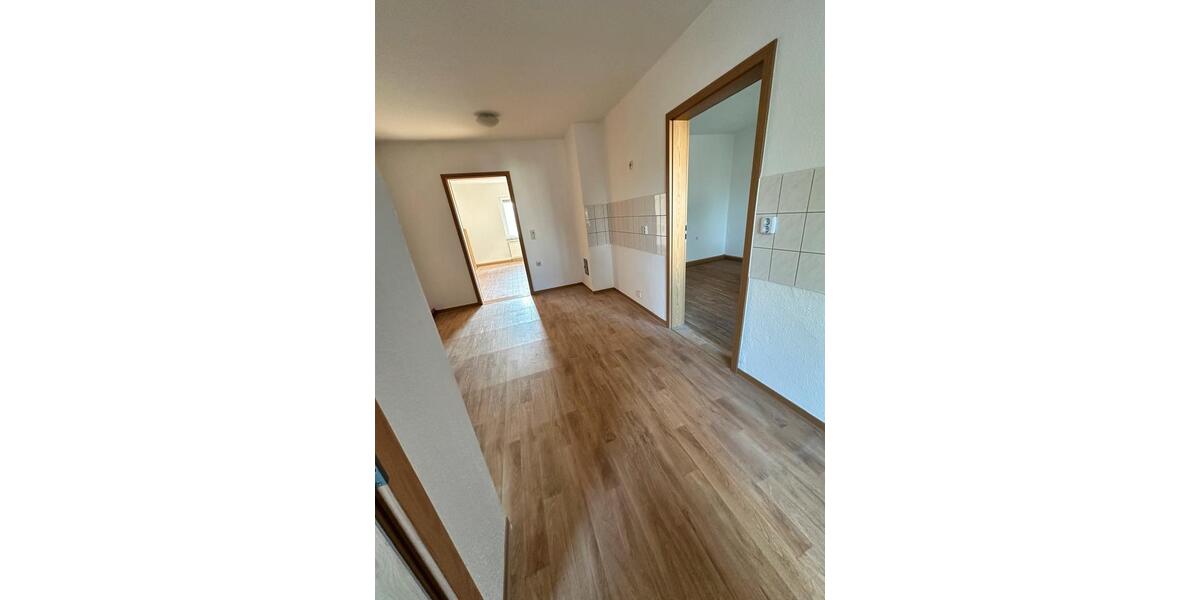 Erdgeschoßwohnung Finsterwalde - 3 Zimmer, 61 m&sup2;, 395&euro; | Angebot:26035786