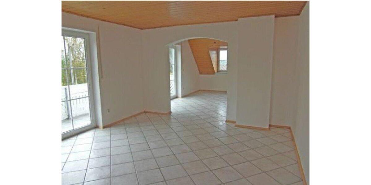 Etagenwohnung Kranzberg - 3 Zimmer, 80 m&sup2;, 900&euro; | Angebot:26122402