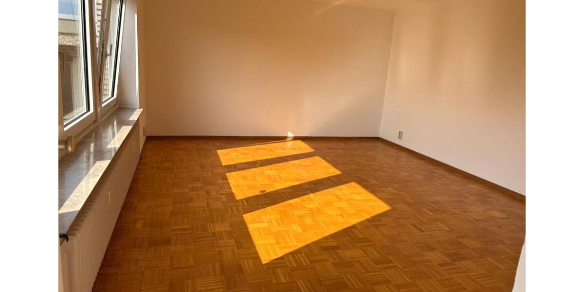 Etagenwohnung Cuxhaven - 3 Zimmer, 80 m&sup2;, 785&euro; | Angebot:26702142