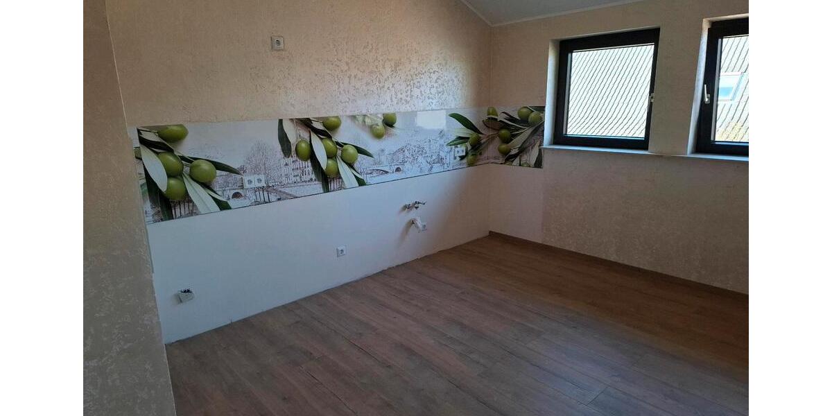 Dachgeschoßwohnung Langlingen - 4 Zimmer, 110 m&sup2;, 880&euro; | Angebot:25895350