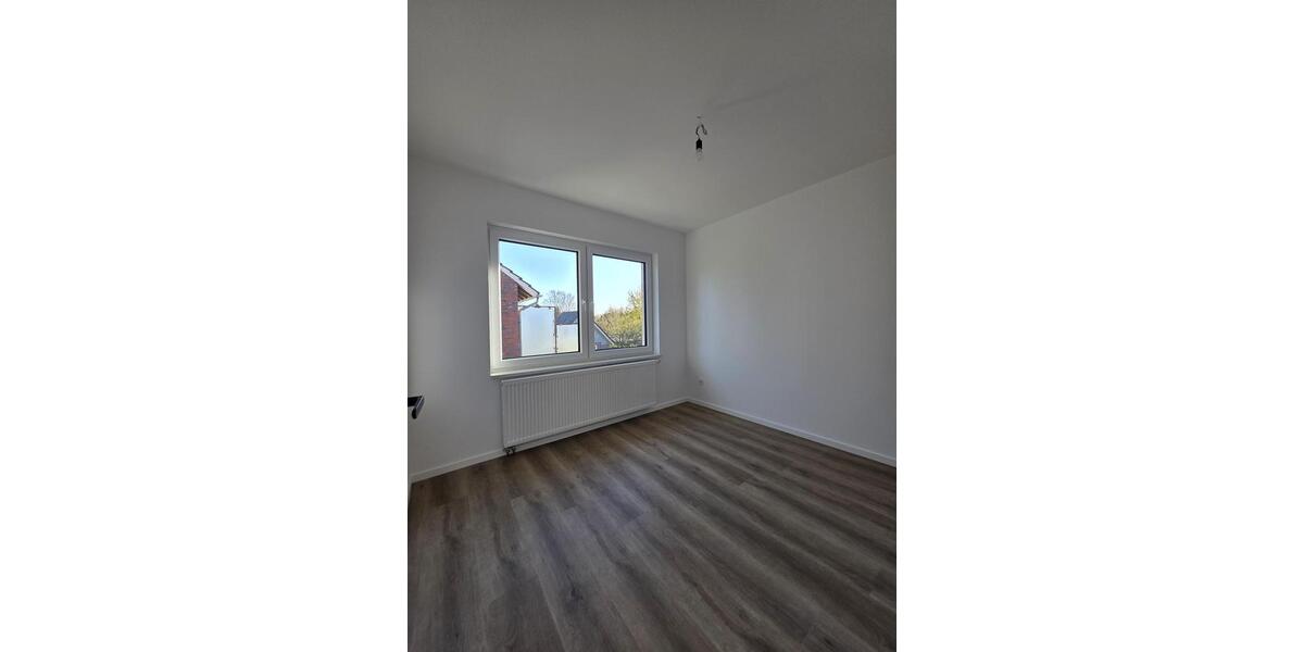 Erdgeschoßwohnung Cloppenburg - 4 Zimmer, 115 m&sup2;, 1.150&euro; | Angebot:25974454