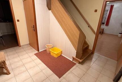 Haus Aßlar - 3 Zimmer, 140 m&sup2;, 1.100&euro; | Angebot:25810665