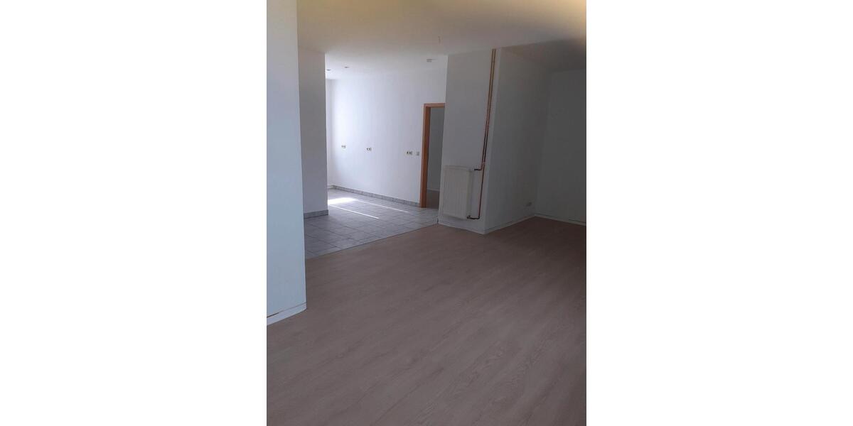 Erdgeschoßwohnung Zörbig - 3 Zimmer, 75 m&sup2;, 562&euro; | Angebot:26563124