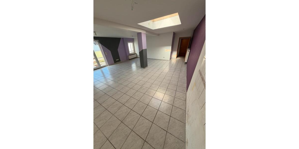 Etagenwohnung Gelsenkirchen Gelsenkirchen-Mitte - 4 Zimmer, 100 m&sup2;, 1.180&euro; | Angebot:26626170