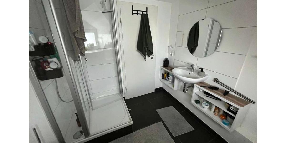 Dachgeschoßwohnung Sinn - 2.5 Zimmer, 81 m&sup2;, 900&euro; | Angebot:26293238