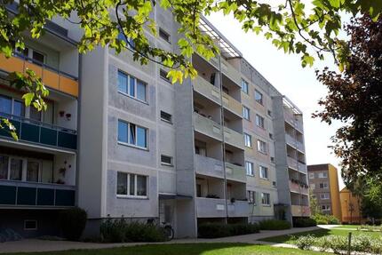 Wohnung Stavenhagen - 4 Zimmer, 76 m&sup2;, 350&euro; | Angebot:22480646