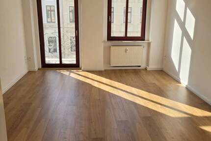 Wohnung Görlitz Südstadt - 2 Zimmer, 68 m&sup2;, 399&euro; | Angebot:27055614