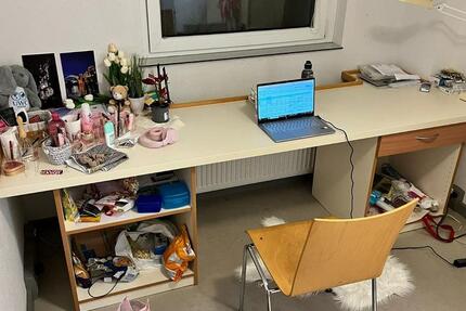 room available from January 15 to 28 February or 31 March 1 zimmer