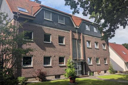 Renovierte drei Zimmer Wohnung mit Balkon in Boostedt zimmer