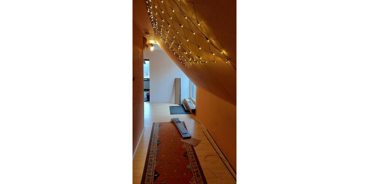 Dachgeschoßwohnung Nahrendorf - 2.5 Zimmer, 80 m&sup2;, 500&euro; | Angebot:26364178