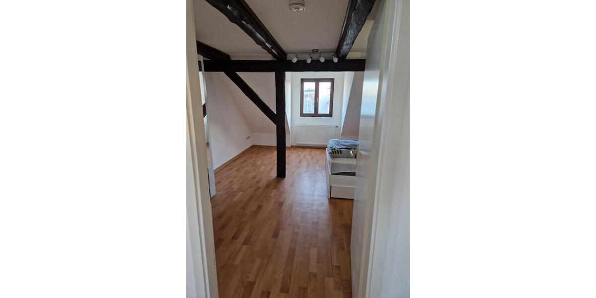 Dachgeschoßwohnung Niesky - 3 Zimmer, 65 m&sup2;, 750&euro; | Angebot:26587580