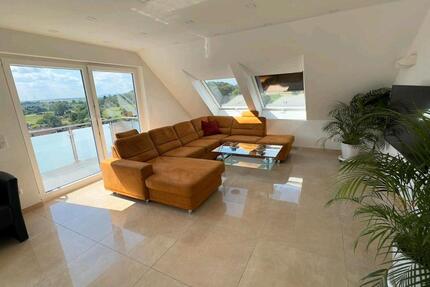 Wohnen auf Zeit Hammersbach - 3 Zimmer, 126 m&sup2;, 30&euro; | Angebot:26031792