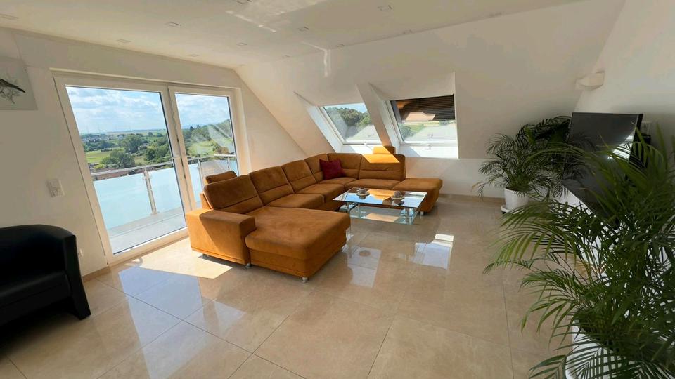 Wohnen auf Zeit Hammersbach - 3 Zimmer, 126 m&sup2;, 30&euro; | Angebot:26031792