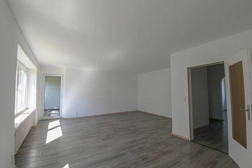 6624 - Kurzfristig bezugsfrei! Sanierte 4-Zimmer-Wohnung in Wittmund!