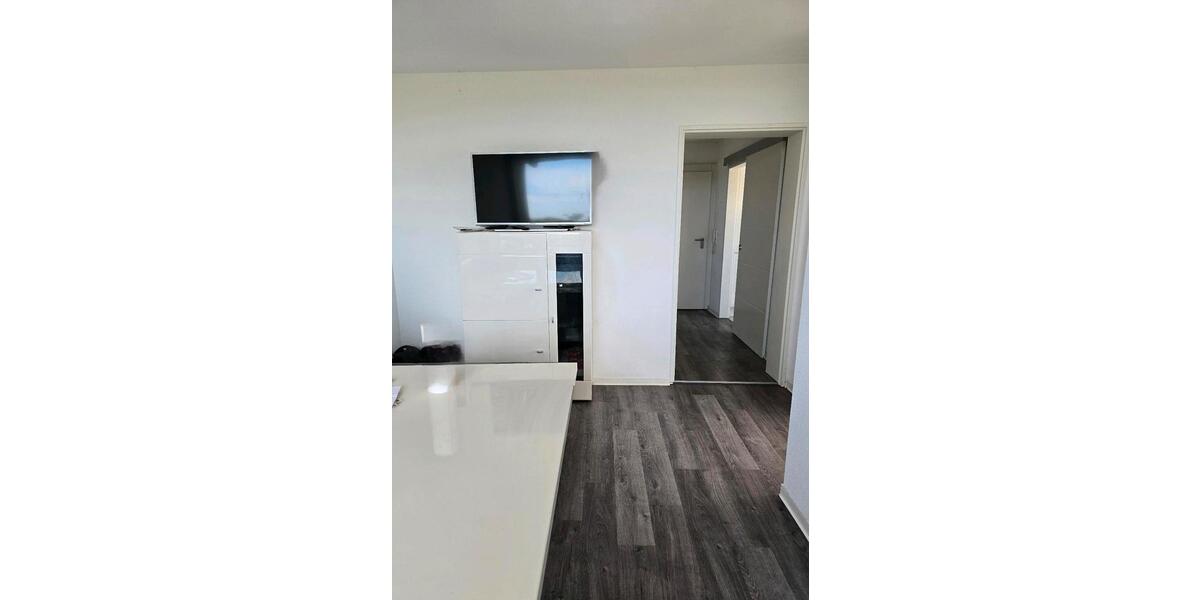 2 Zimmer in einer 3er WG ab sofort zu vermieten 4 zimmer