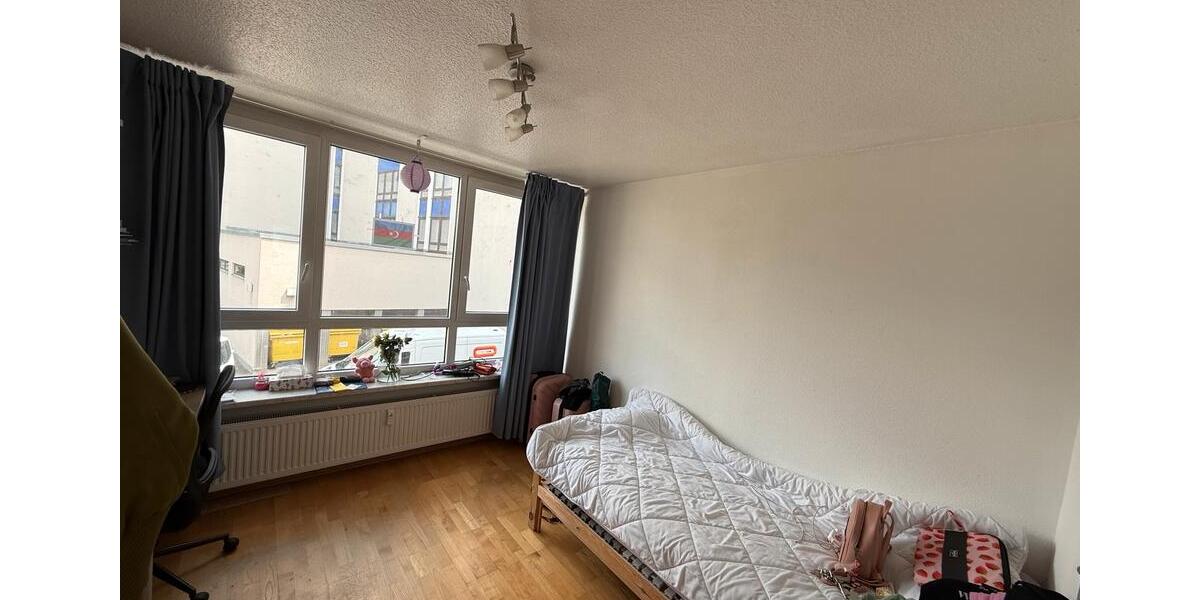 Wohnen auf Zeit Nürnberg Herrnhütte - 1 Zimmer, 13 m&sup2;, 200&euro; | Angebot:26640814