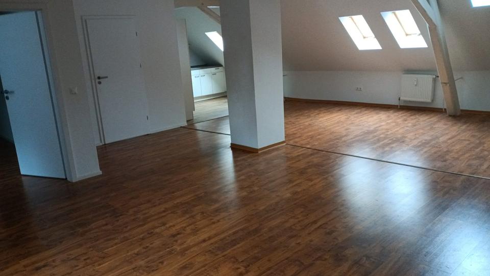 Dachgeschoßwohnung Altenglan - 3 Zimmer, 89 m&sup2;, 670&euro; | Angebot:26618756