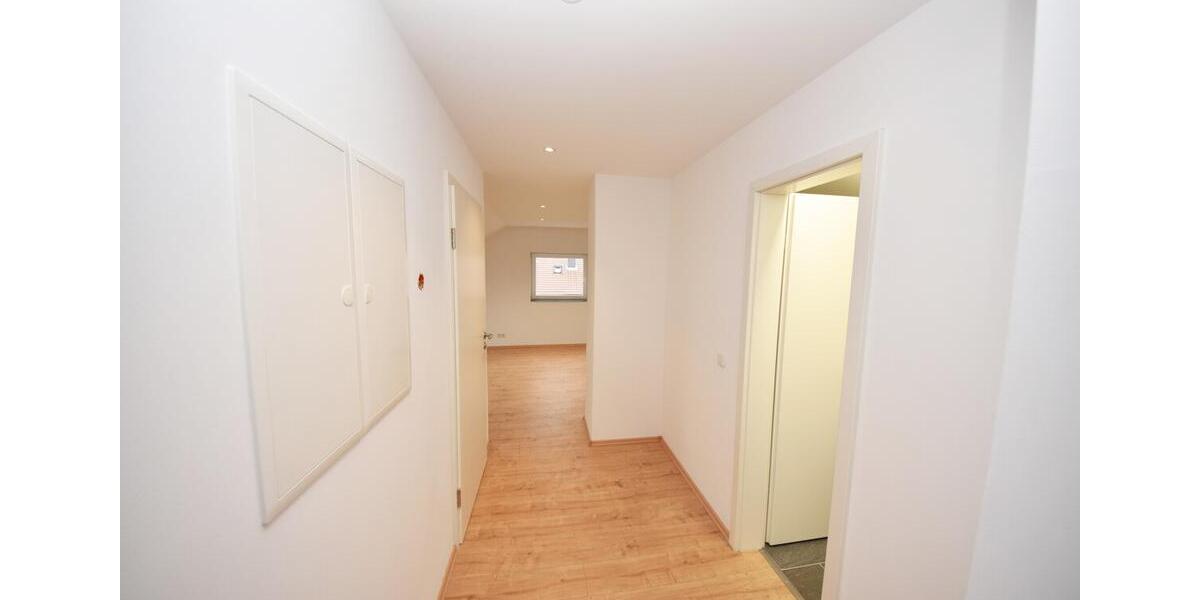 Dachgeschoßwohnung Mainaschaff - 2 Zimmer, 50 m&sup2;, 490&euro; | Angebot:25254814