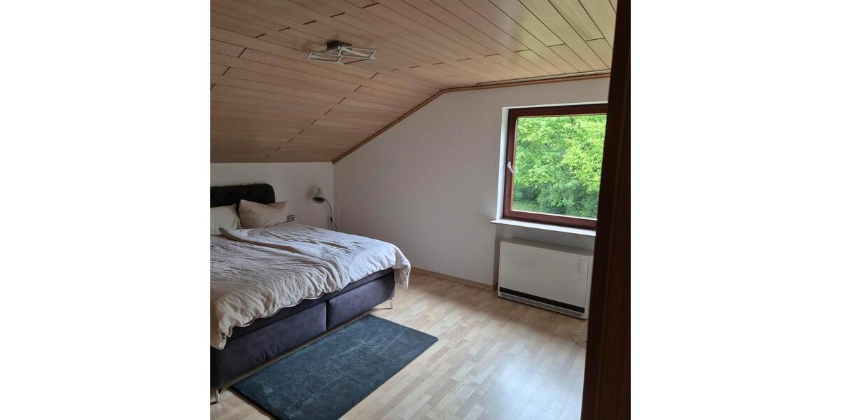Dachgeschoßwohnung Plochingen - 3.5 Zimmer, 105 m&sup2;, 1.150&euro; | Angebot:26621003