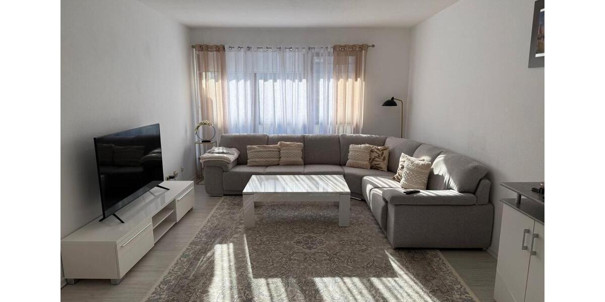 Etagenwohnung Flensburg - 3 Zimmer, 83 m&sup2;, 725&euro; | Angebot:26704875