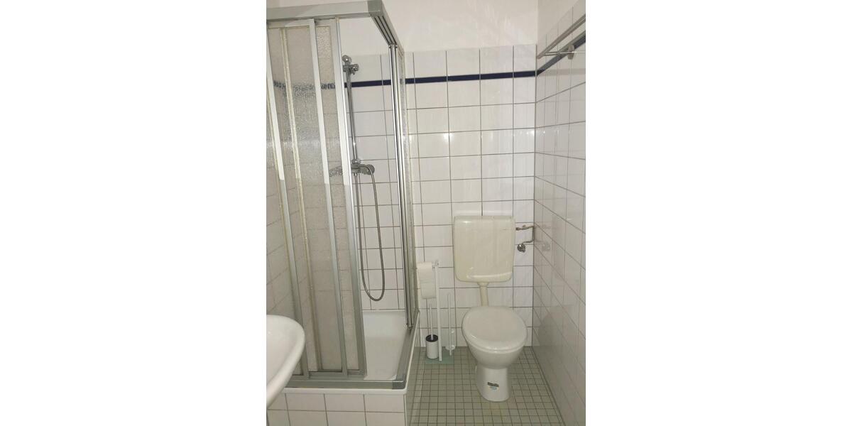Dachgeschoßwohnung Bernburg (Saale) - 2 Zimmer, 44 m&sup2;, 295&euro; | Angebot:25784782