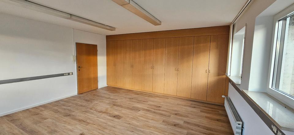Gewerbeobjekt Altdorf - 375&euro; | Angebot:24704276