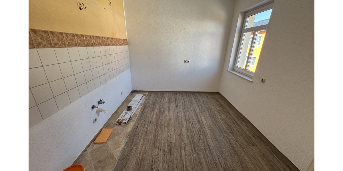 Idyllisch wohnen im Zentrum von Weida. 3 Raum Wohnung mit Balkon und Aufzug! - Etagenwohnung Weida Liebsdorf | Angebot:26882406