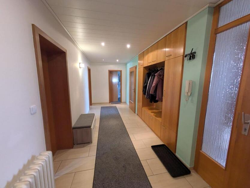 Helle 2-Zimmer-EG-Wohnung mit Balkon & EBK in Göppingen zimmer