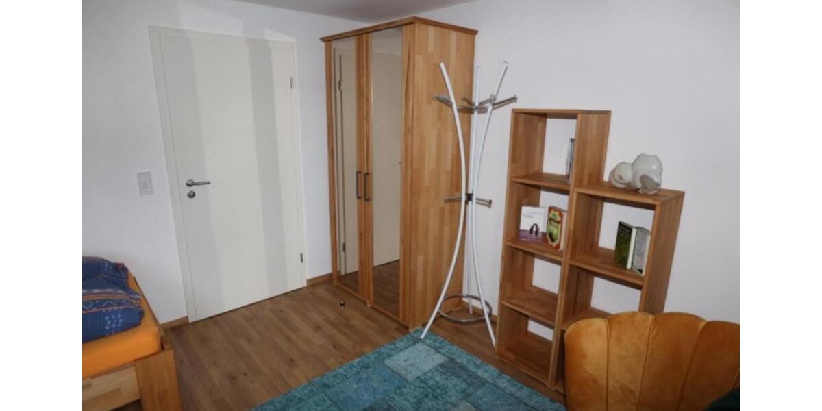 Wohnen auf Zeit Schwandorf - 1 Zimmer, 70 m&sup2;, 440&euro; | Angebot:23385213