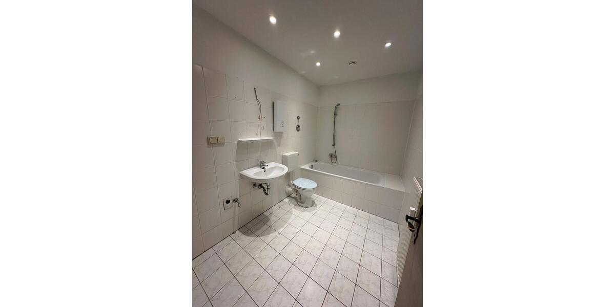 Etagenwohnung Freiberg - 4 Zimmer, 97 m&sup2;, 630&euro; | Angebot:26368531