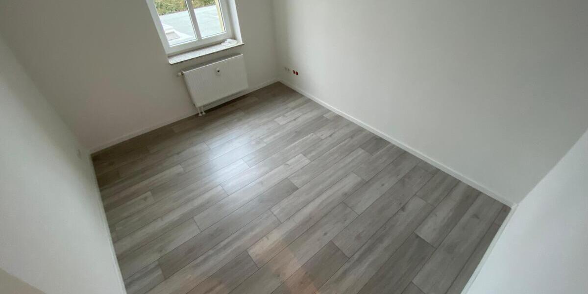 Außergewöhnlich wohnen! Großzügige 4-Raum-Wohnung mit Wohnküche, Komfortbad und Stellplatz in Gera. - Etagenwohnung Gera Ostviertel | Angebot:27284787