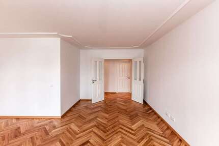 Wohnung zum Mieten in Chemnitz 614 € 67.82 m² 3 zimmer