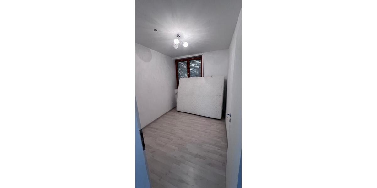 Erdgeschoßwohnung Limburg an der Lahn - 4 Zimmer, 110 m&sup2;, 1.000&euro; | Angebot:26610190