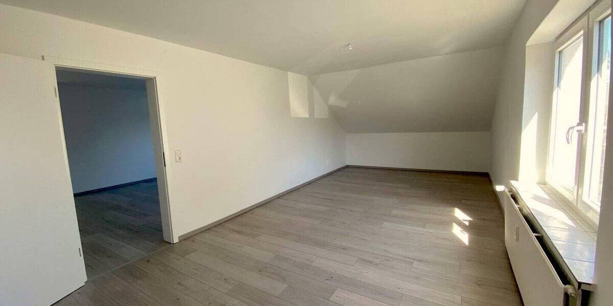 Etagenwohnung Stade Haddorf - 3 Zimmer, 90 m&sup2;, 1.090&euro; | Angebot:26116038