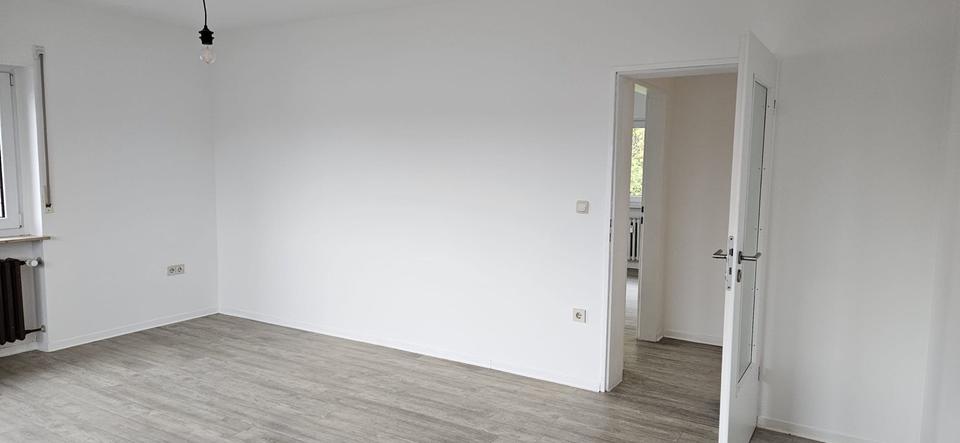 Etagenwohnung Kleinlangheim - 4 Zimmer, 105 m&sup2;, 1.170&euro; | Angebot:25978571
