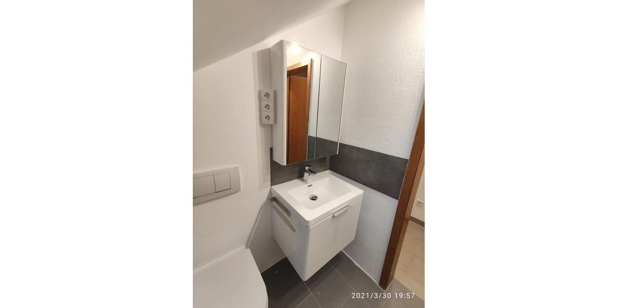 Dachgeschoßwohnung Kahl am Main - 2 Zimmer, 60 m&sup2;, 700&euro; | Angebot:24826309