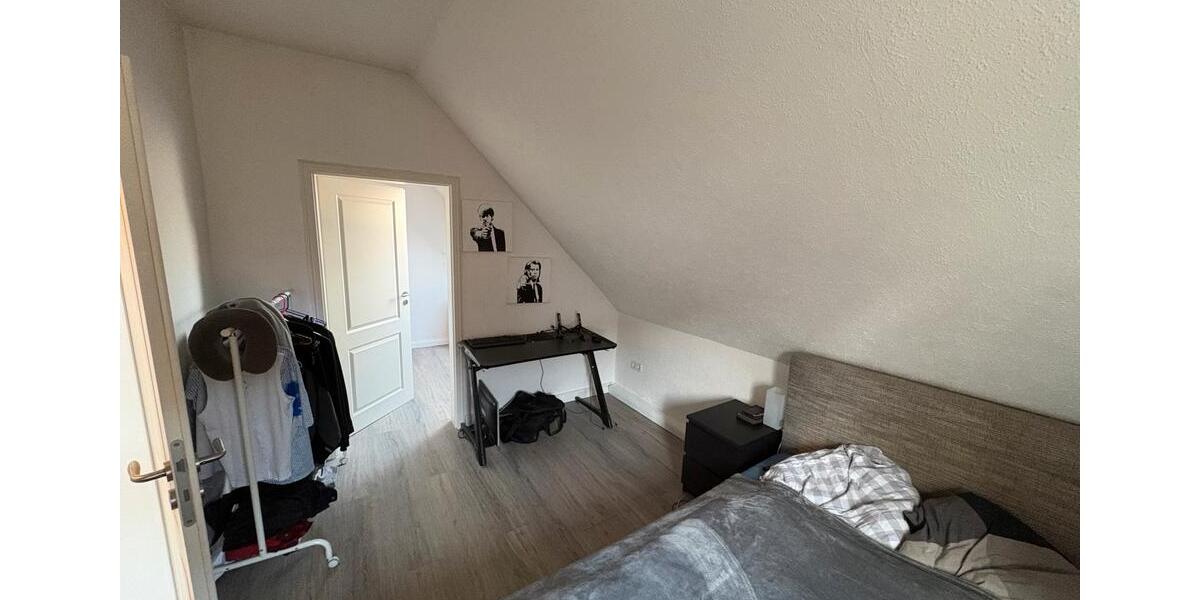 Dachgeschoßwohnung Herford - 2.5 Zimmer, 44 m&sup2;, 400&euro; | Angebot:25270795