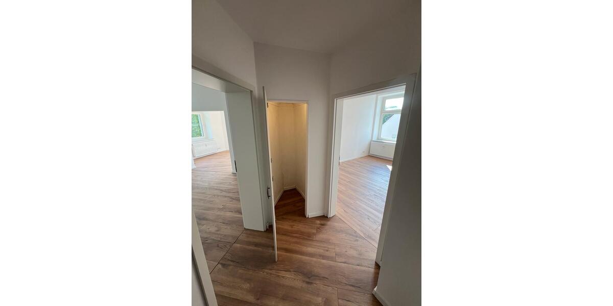 Etagenwohnung Schwelm - 2 Zimmer, 94 m&sup2;, 1.110&euro; | Angebot:26489840