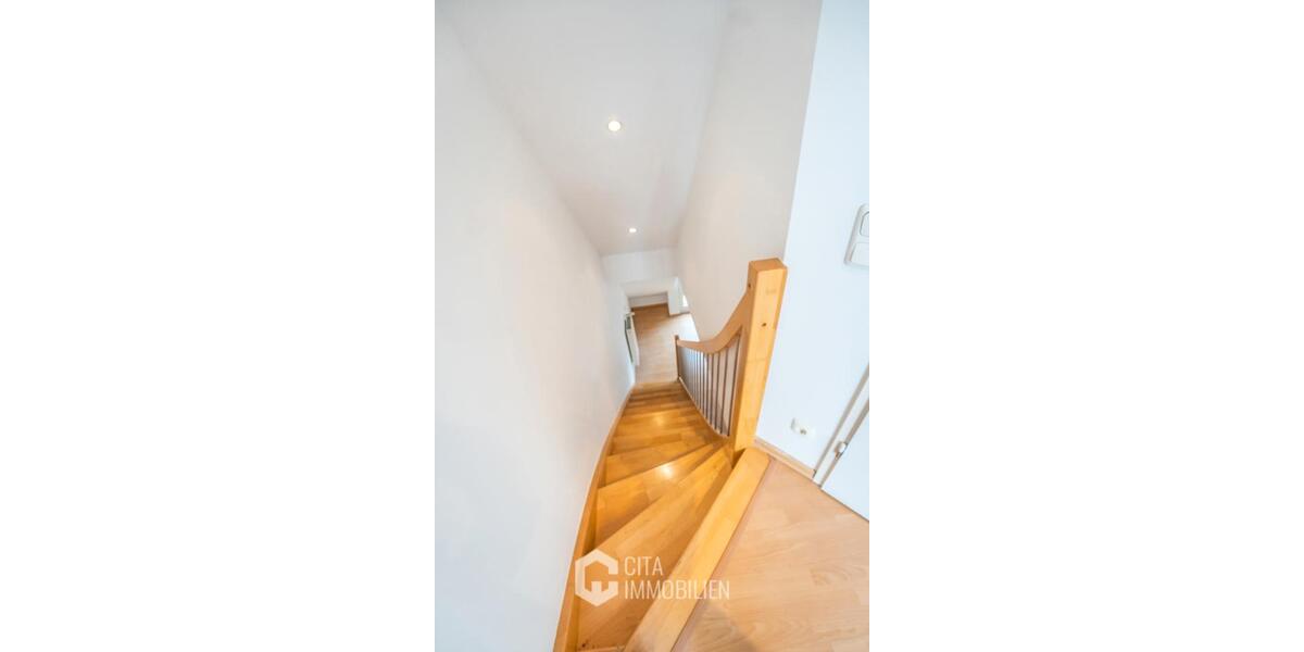 Dachgeschoßwohnung Frankfurt am Main Innenstadt 2 - 2 Zimmer, 55 m&sup2;, 1.200&euro; | Angebot:25964591