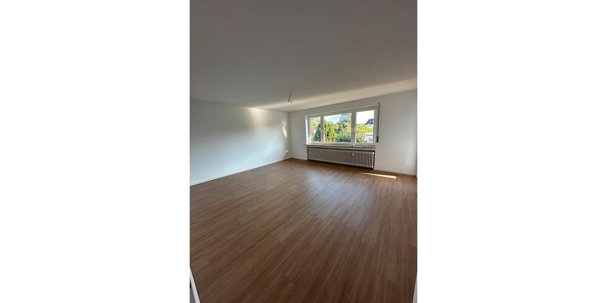 Etagenwohnung Pürgen - 4 Zimmer, 102 m&sup2;, 1.700&euro; | Angebot:25780535