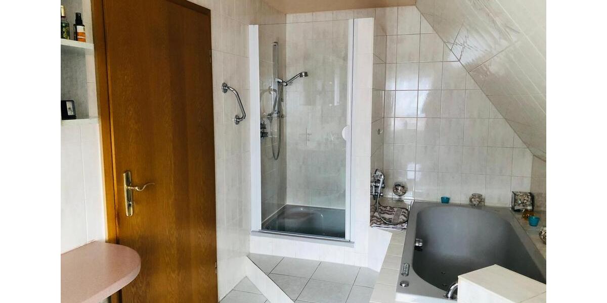 Etagenwohnung Trittau - 3 Zimmer, 90 m&sup2;, 80&euro; | Angebot:26522534